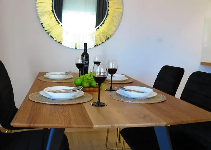 Апартаменти Casari & Спліт