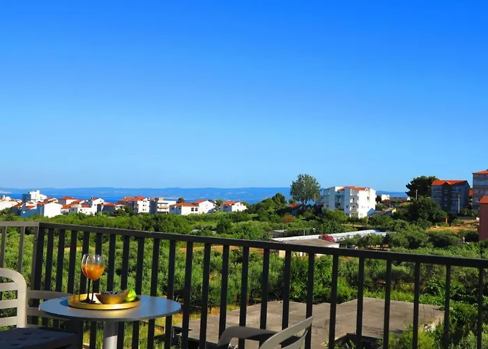 Casari & Апартаменти Спліт