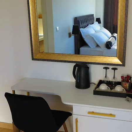 Casari & Apartament