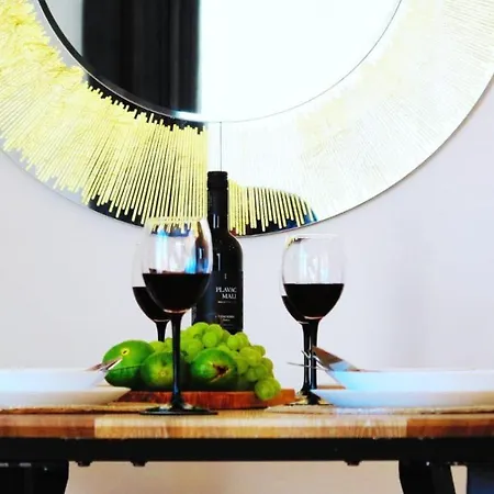 Casari & Apartament